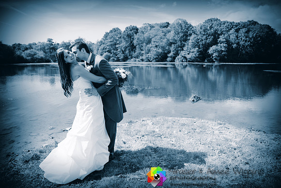 Kiss by the lake